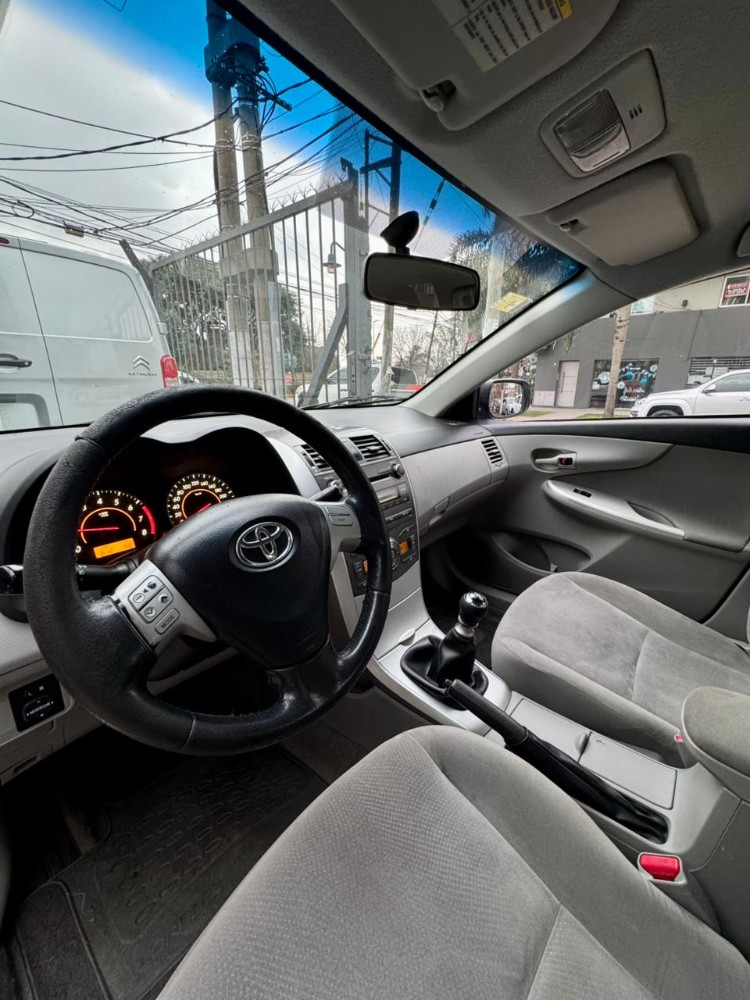 Toyota Corolla XEI — foto 9